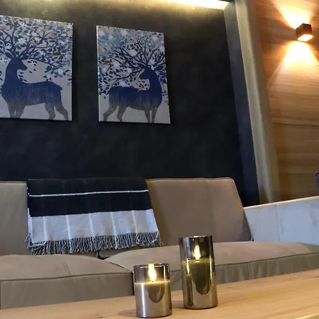 Superior Woodside Residences & *