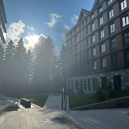 Apartament Superior Woodside Residences & *